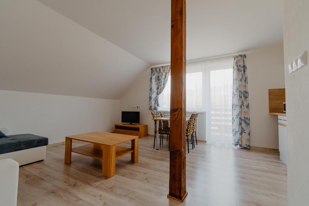Apartmany Zara Nova Lesna Bagian luar foto