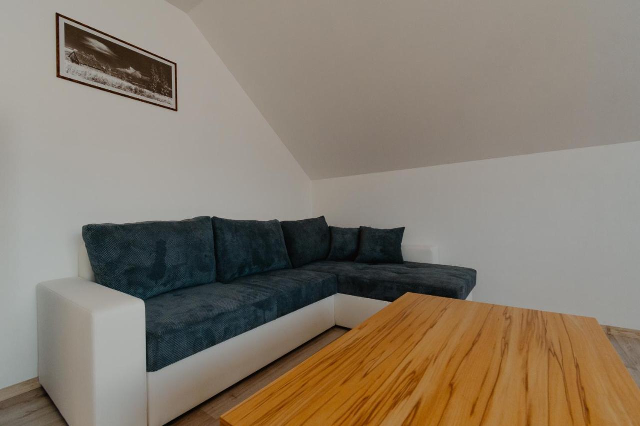 Apartmany Zara Nova Lesna Bagian luar foto