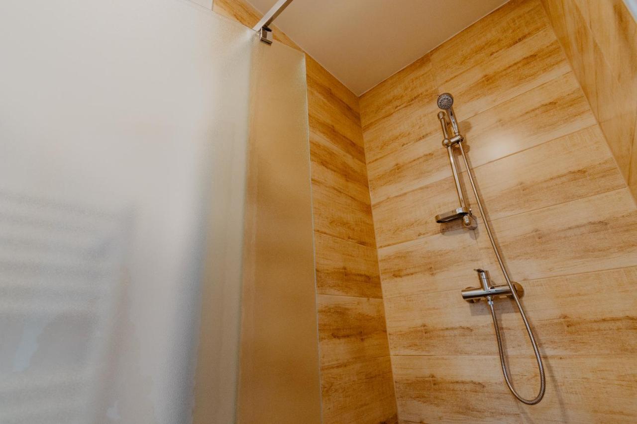 Apartmany Zara Nova Lesna Bagian luar foto