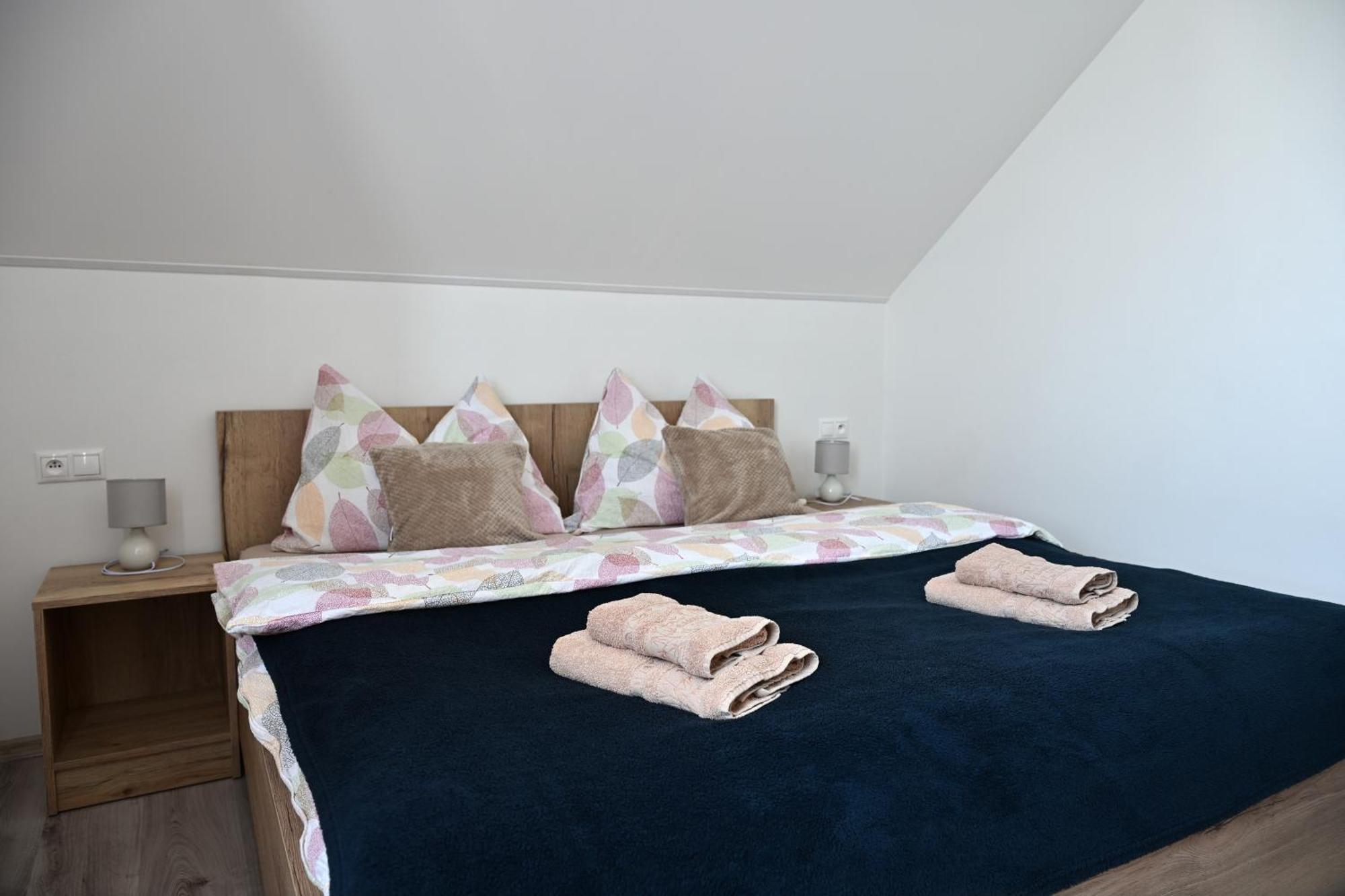 Apartmany Zara Nova Lesna Bagian luar foto