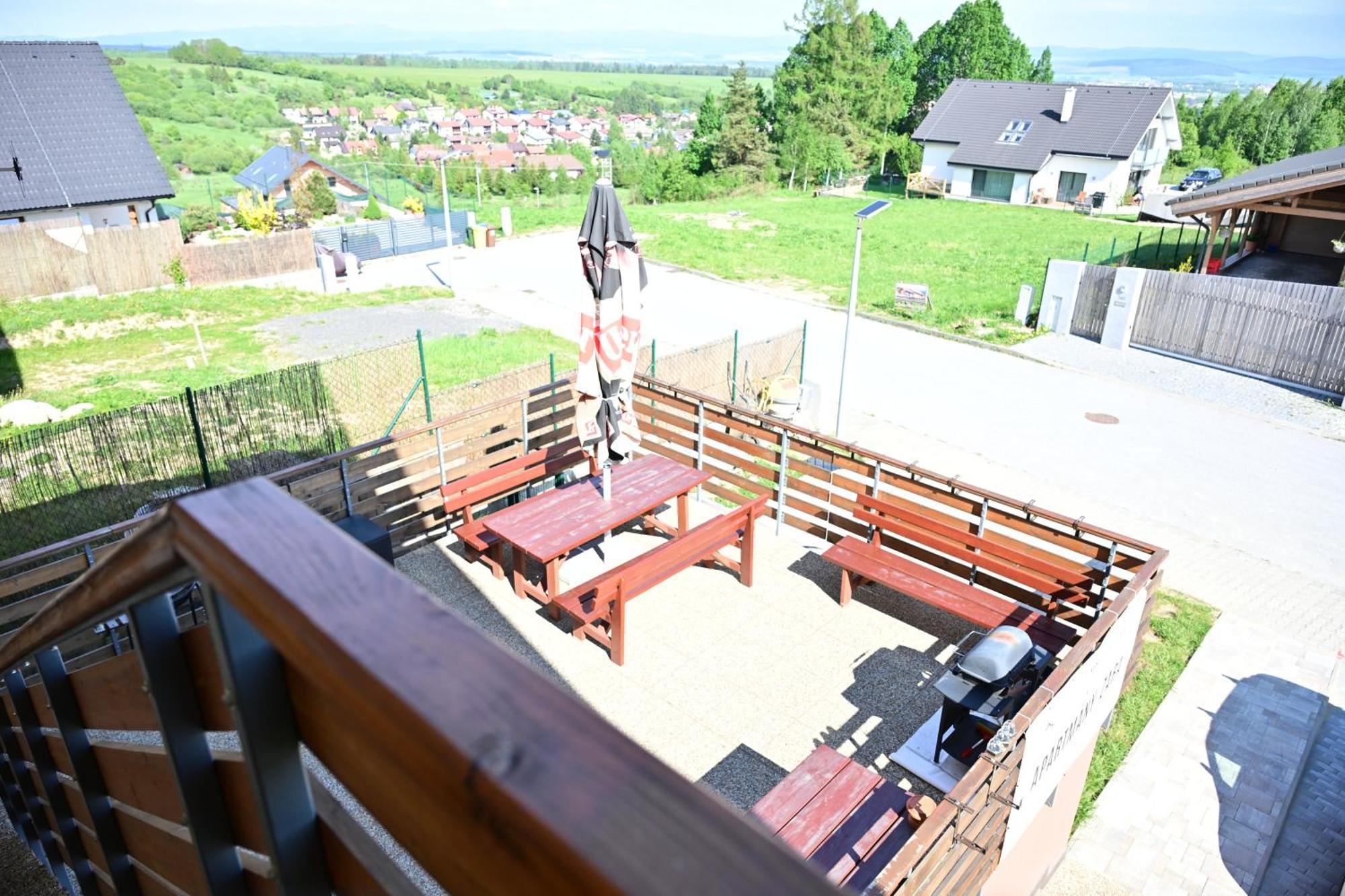 Apartmany Zara Nova Lesna Bagian luar foto